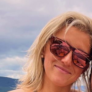 Meet your Posher, Molly